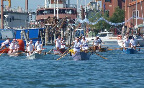 Regata Pellistrina donne